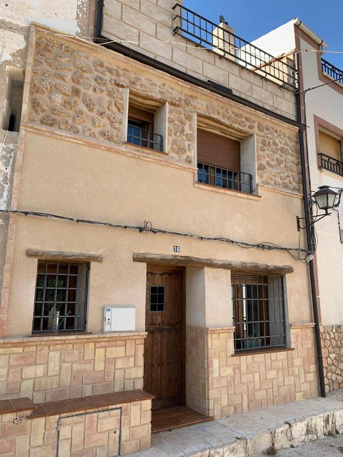 Ladron De Semillas Holiday home Elche de la Sierra